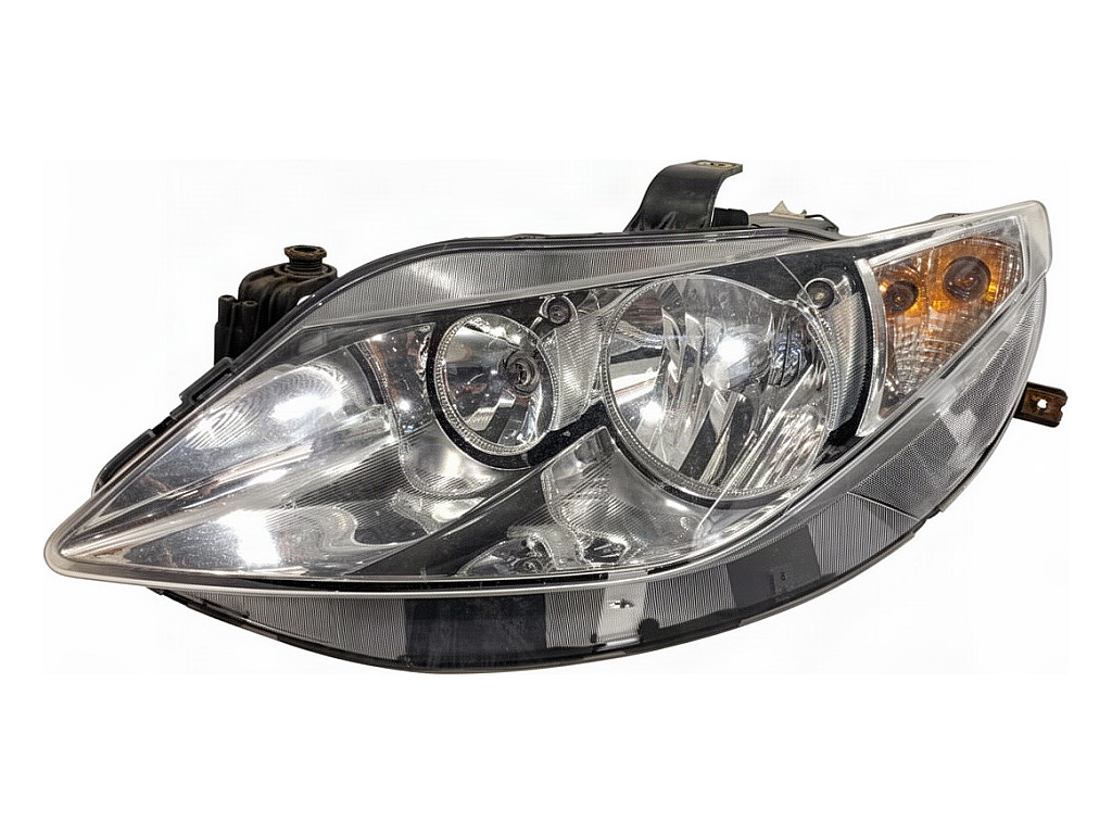 [STARK-951577] Faro delantero izquierdo SEAT Ibiza IV (6J5, 6P1)