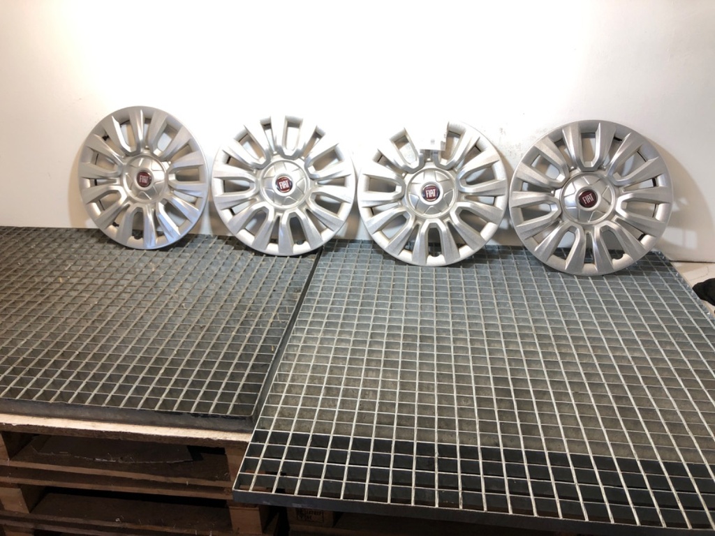 [STARK-785321] Tapacubos Fiat Tipo Kombi (356_)