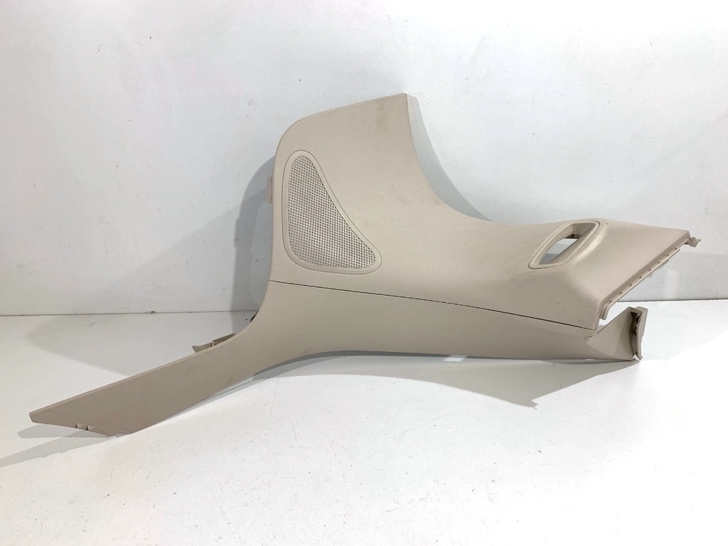 [STARK-896601] Moldura de pilar derecho Mercedes-Benz GLE (V167)