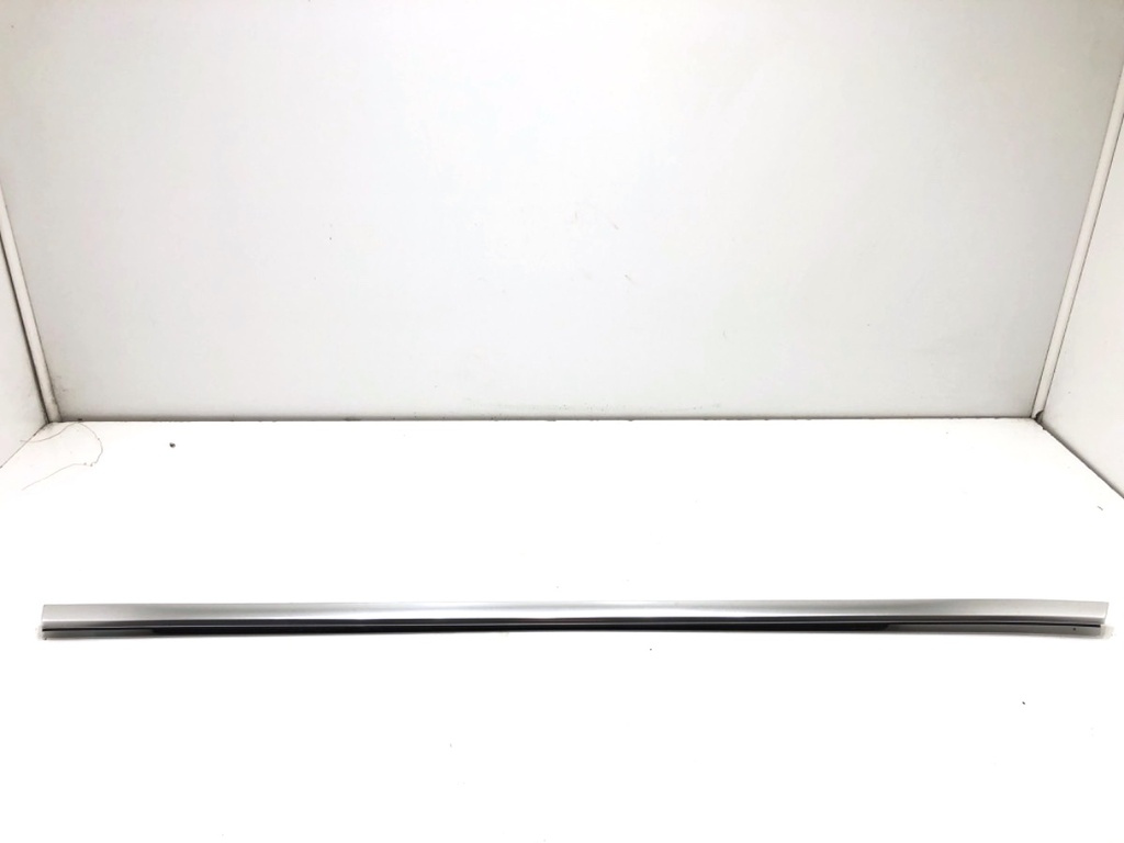 [STARK-821878] Moldura de puerta trasera derecha Audi Q3 Sportback (F3N)