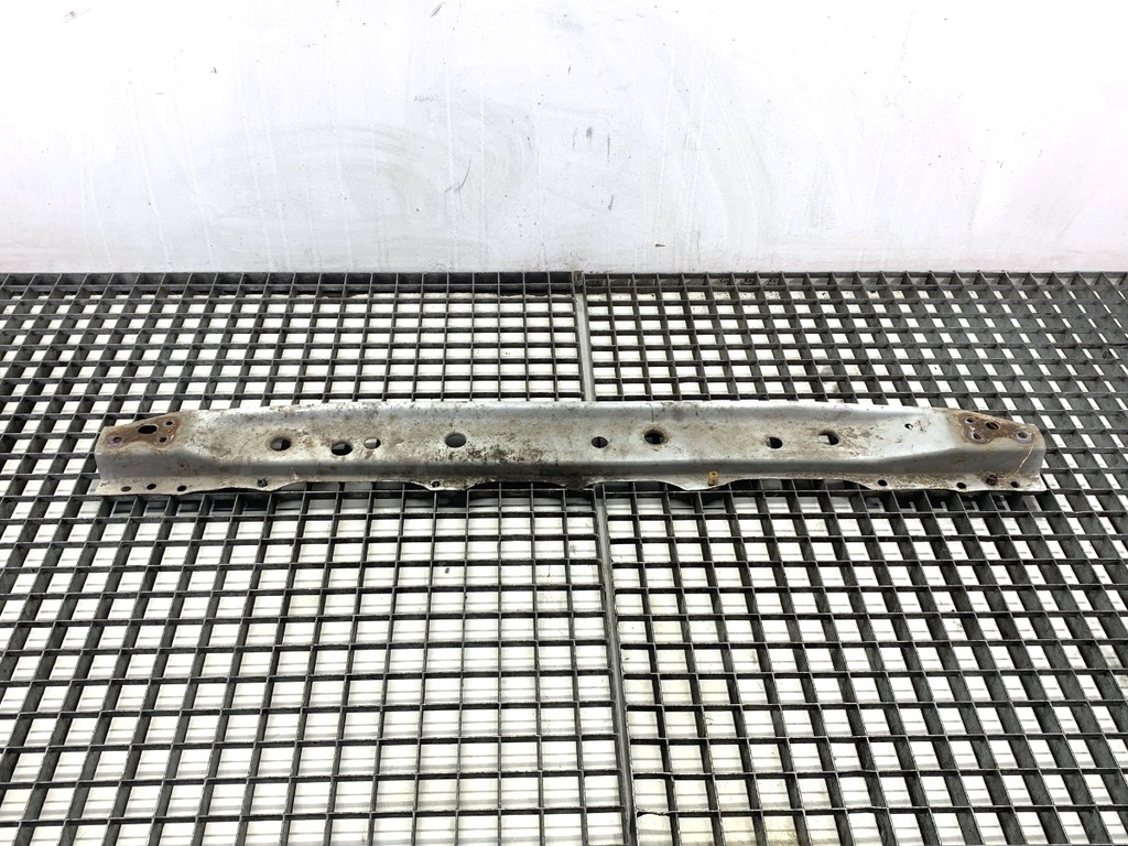 [STARK-838761] Traviesa inferior de radiador Toyota Yaris (P13)