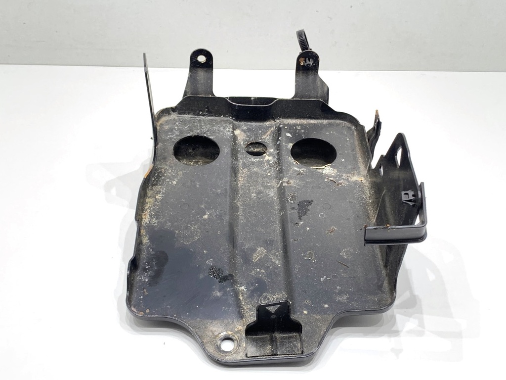 [STARK-872273] Bandeja de batería Suzuki Swift VI
