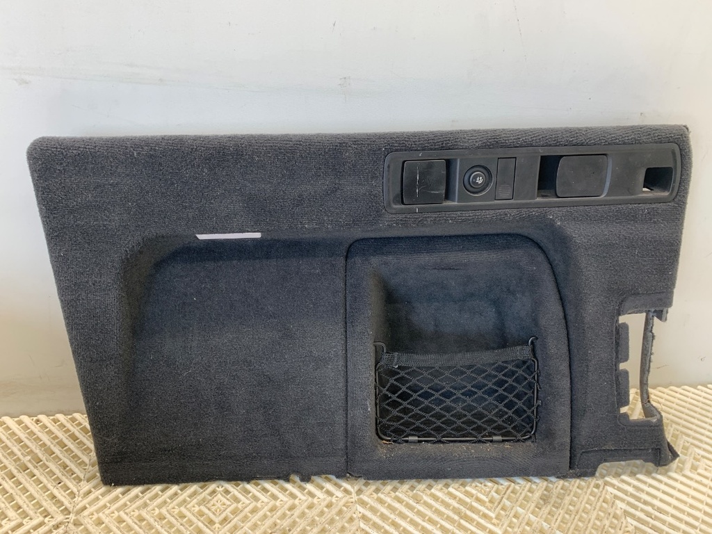 [STARK-887849] Revestimiento lateral de maletero BMW X5 (G05, F95)
