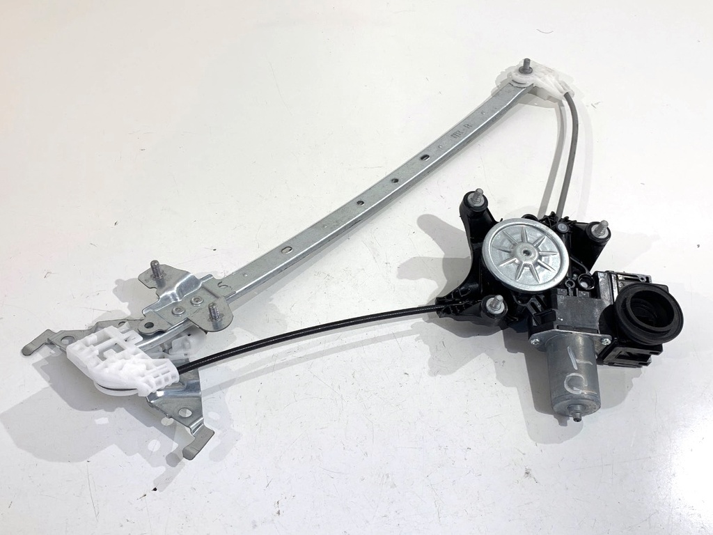 [STARK-917528] Elevalunas trasero derecho LEXUS NX II 2021-2022 85710-78040