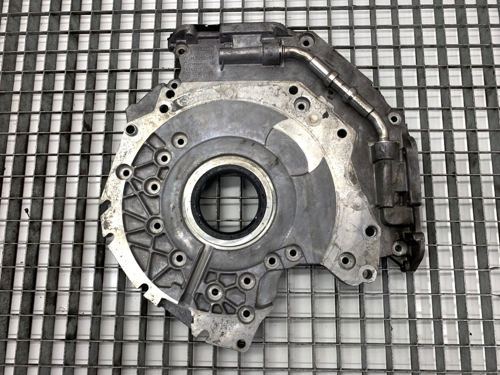 [STARK-861526] Tapa de distribución AUDI A6 C7 Avant