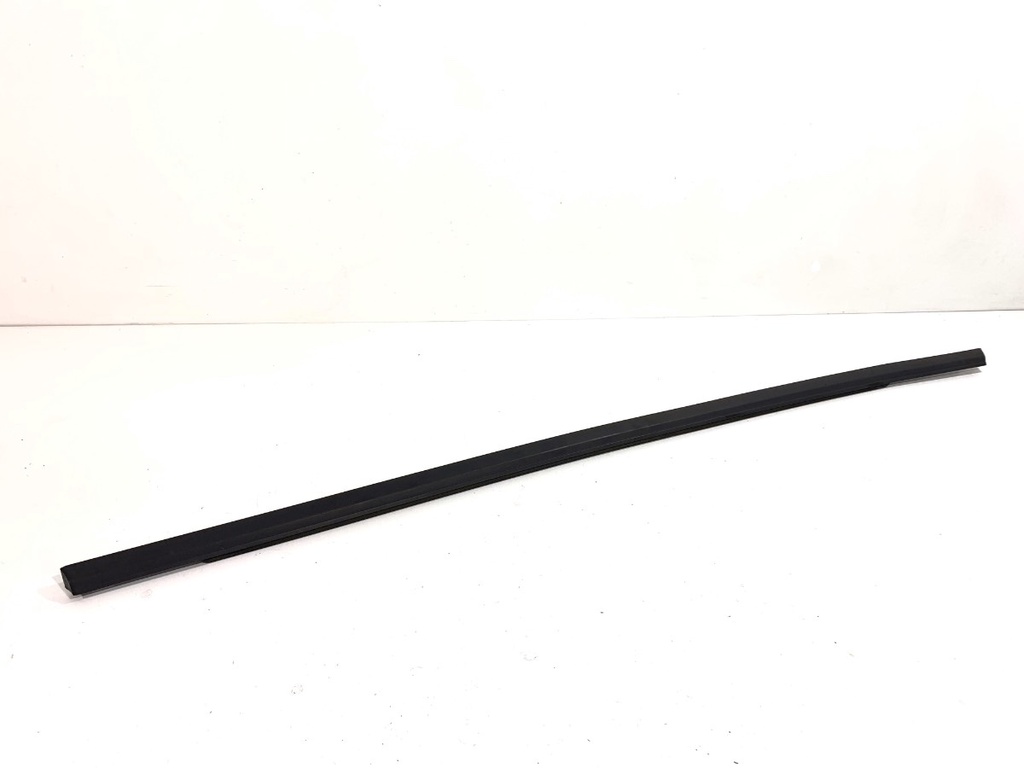 [STARK-788267] Moldura de puerta trasera derecha Audi A4 B9 Avant