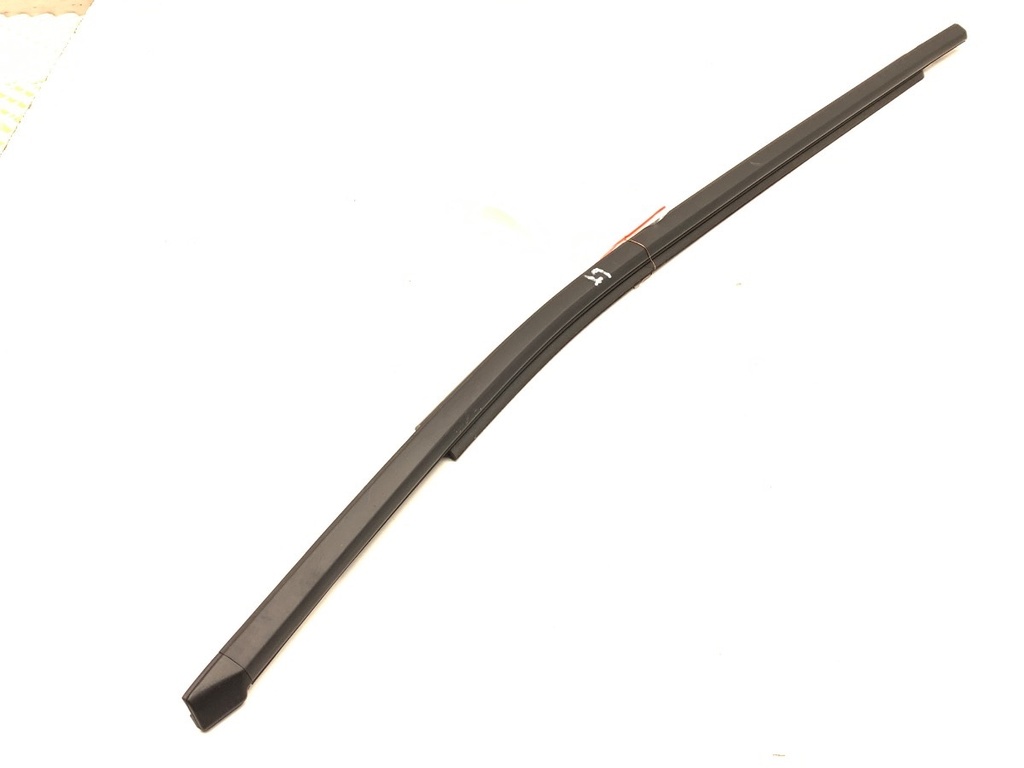 [STARK-829311] Junquillo puerta trasero izquierdo Lexus LBX