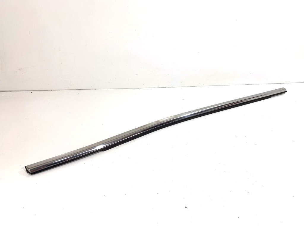 [STARK-884538] Moldura de puerta delantera izquierda BAIC X75