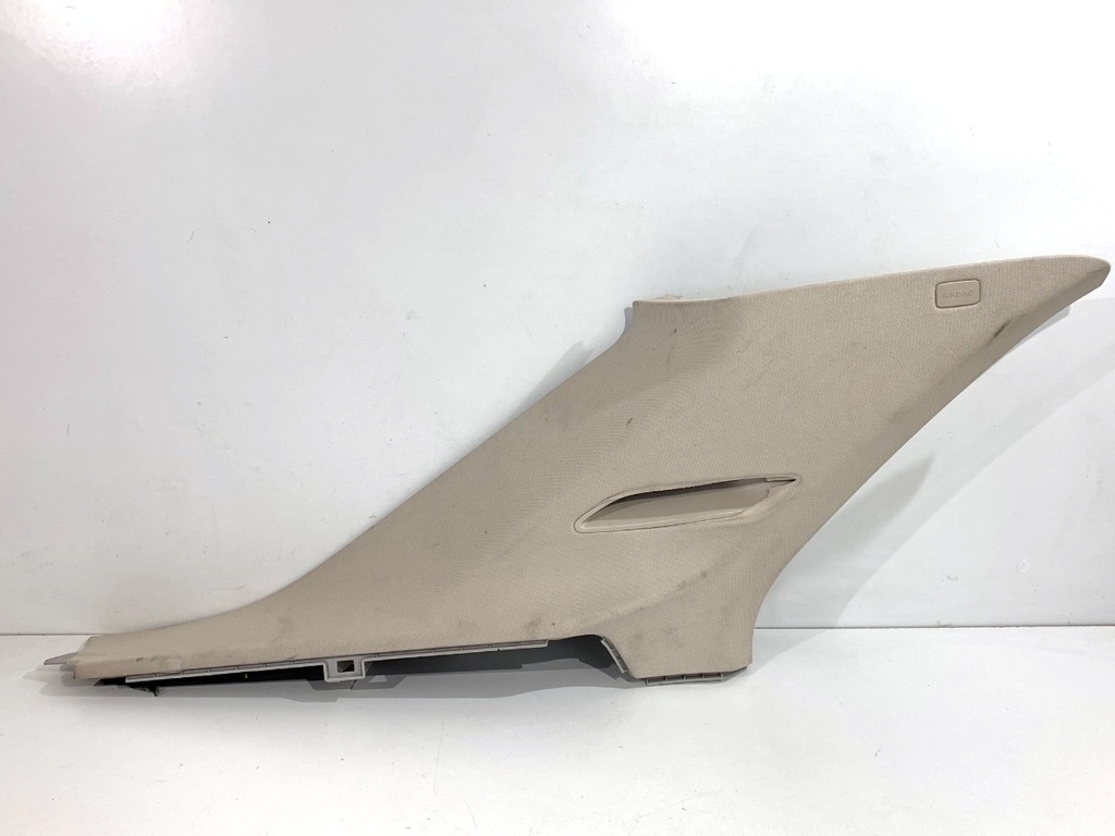 [STARK-896600] Moldura de pilar izquierdo Mercedes-Benz GLE (V167)