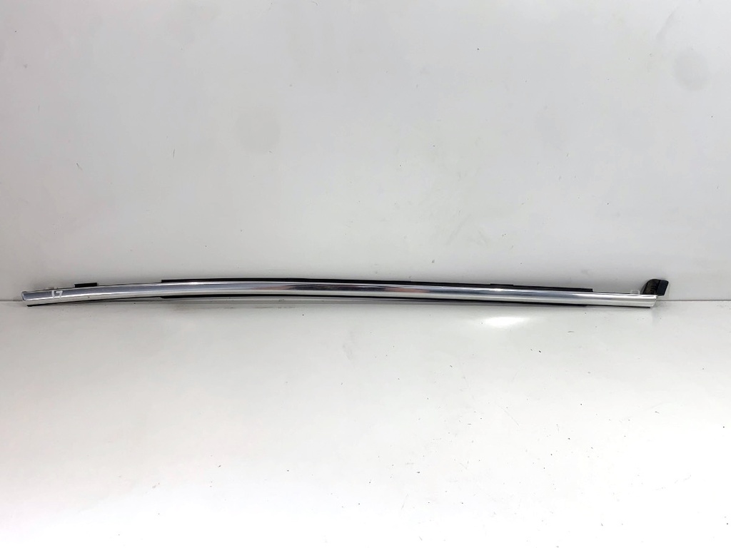 [STARK-897482] Moldura de puerta trasera izquierda Volvo XC60 II