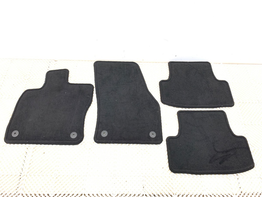 [STARK-898735] Juego de alfombrillas SEAT Ateca (KH7, KHP)