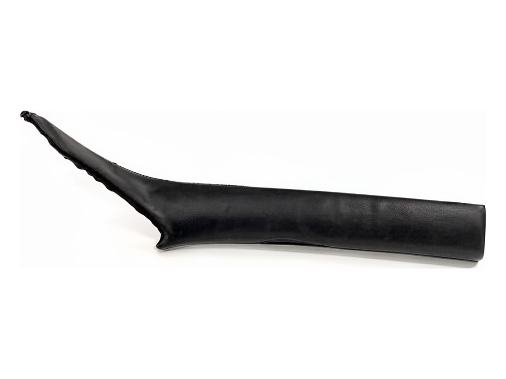 [STARK-930693] Moldura de pilar derecho Maserati 3200 GT