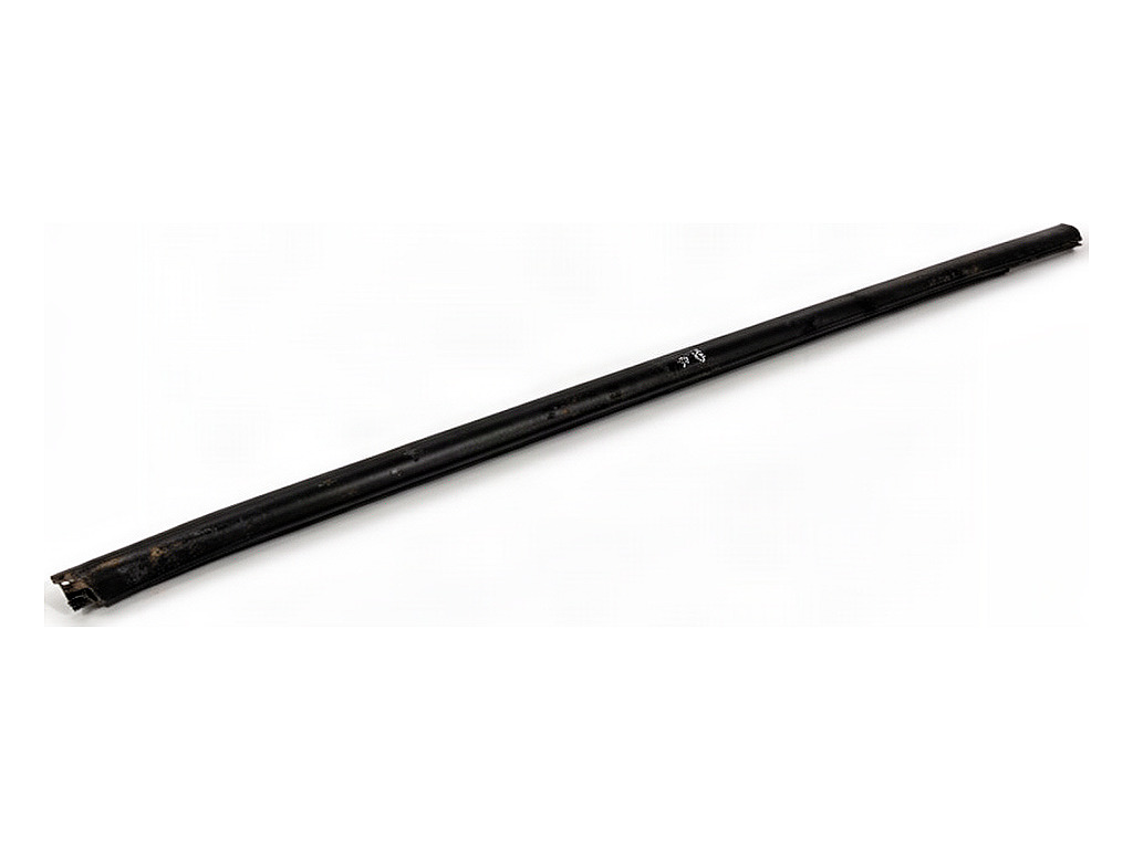 [STARK-943317] Moldura de puerta delantera derecha HYUNDAI Tucson (TL, TLE)