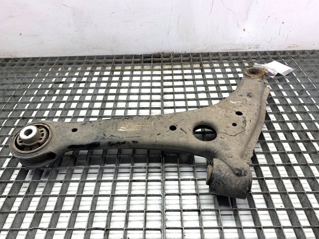 [STARK-880226] Aleta delantera derecha Mercedes-Benz eSprinter 2020-2022