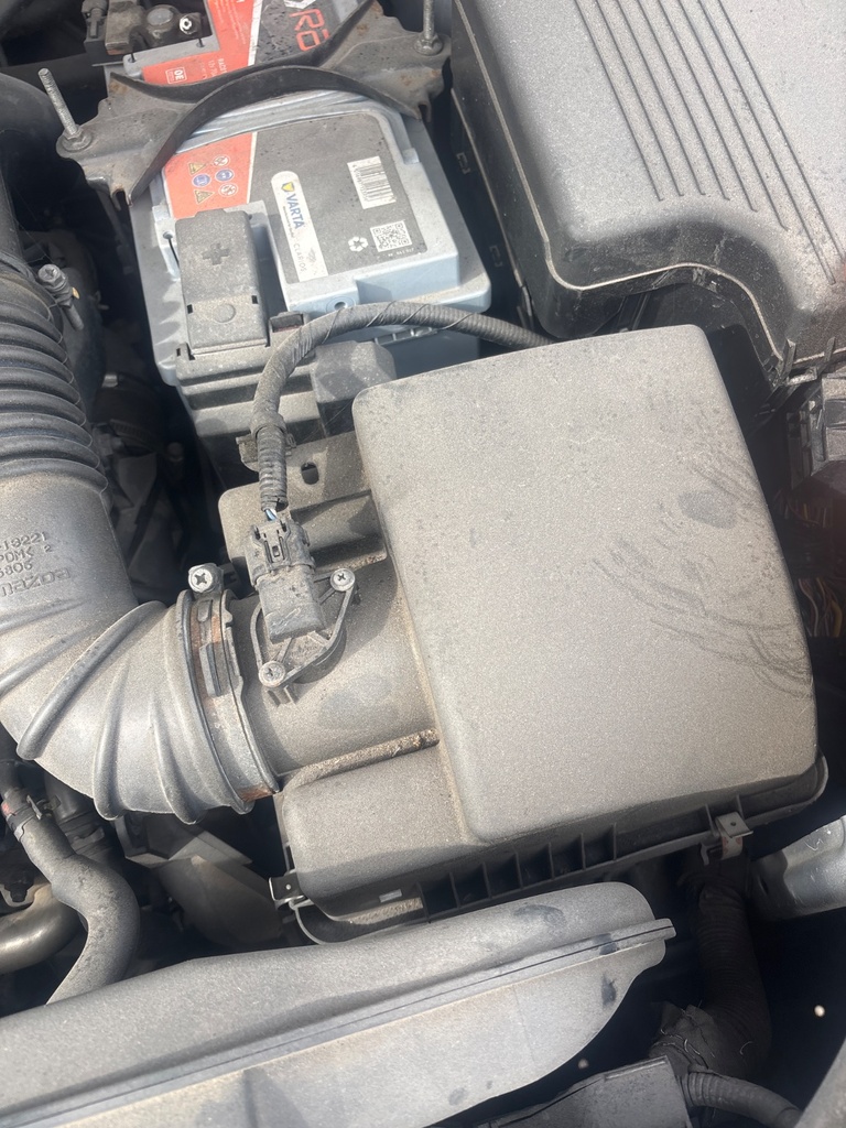 [EPE-127989] Caja de filtro aire Mazda CX-5 2.2