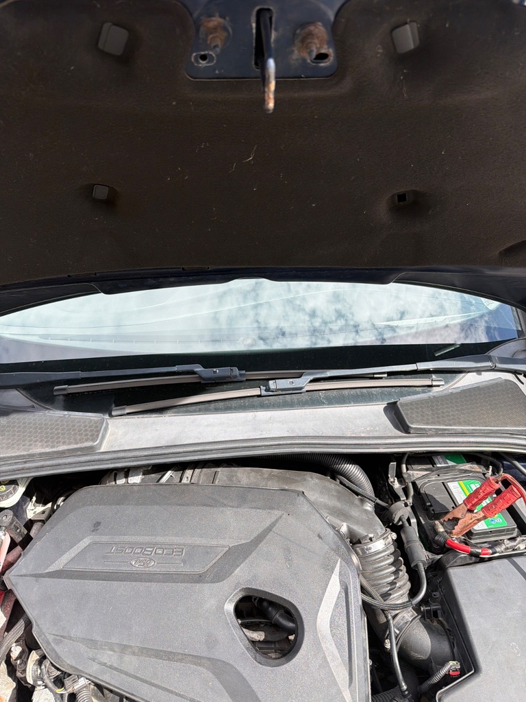 [EPE-126019] Motor y mecanismo de limpiaparabrisas delantero Ford Focus