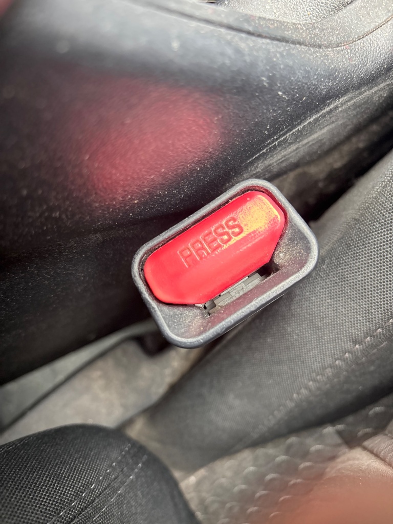 [EPE-126234] Interruptor de cinturón de seguridad delantero derecho Hyundai ix35