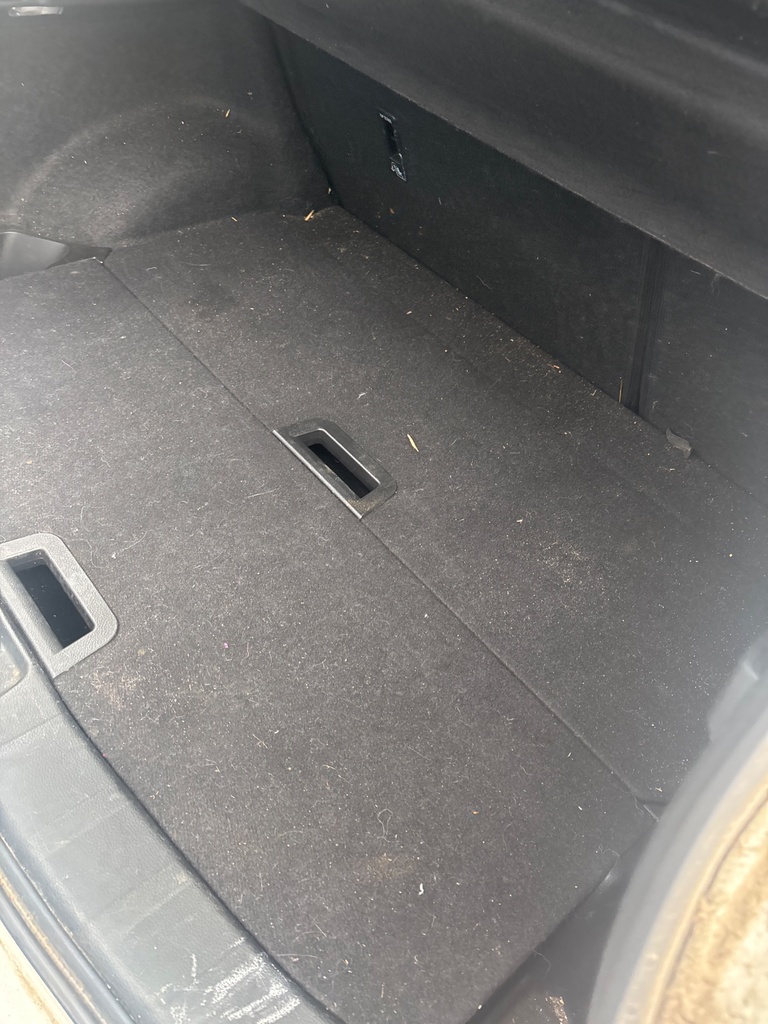 [EPE-126341] Alfombra de maletero Nissan Qashqai
