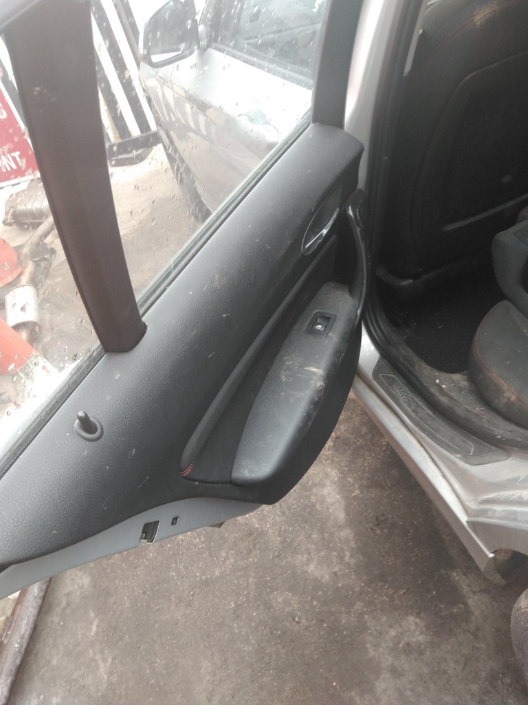 [EPE-126666] Panel de puerta BMW Serie 1 116i