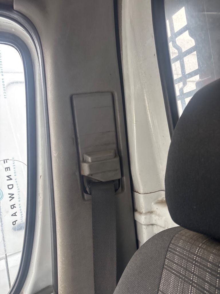 [EPE-126720] Embellecedor Pilar B Mercedes-Benz Sprinter