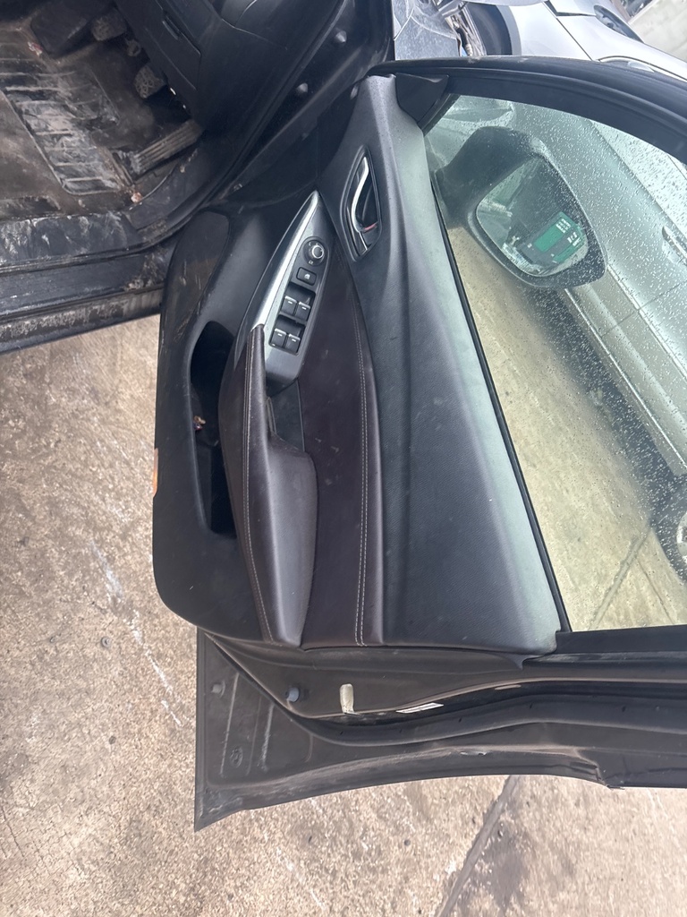 [EPE-126788] Panel interior de puerta delantera derecho Mazda 6
