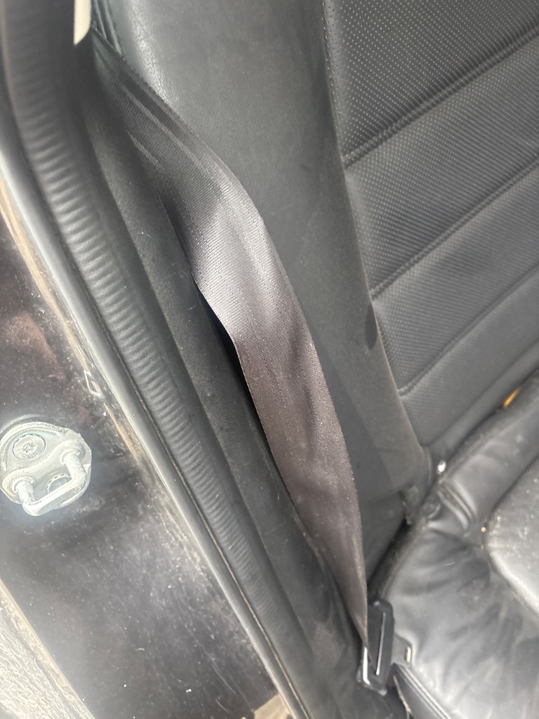 [EPE-126856] Pretensor cinturón seguridad trasero derecho Mazda 6 2015