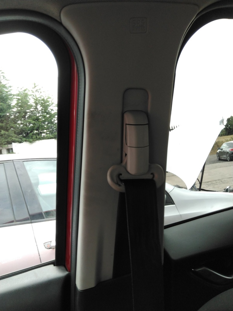 [EPE-127140] Embellecedor de pilar B Mazda CX-5