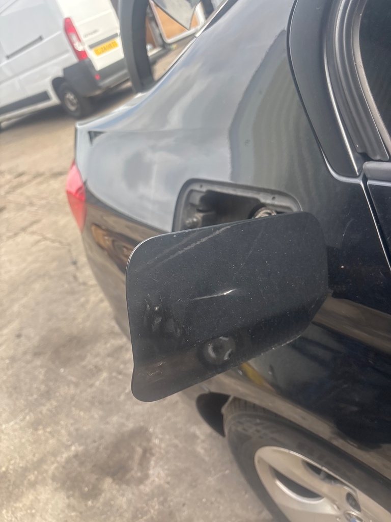 [EPE-127256] Tapa de depósito de combustible BMW Serie 3 E91 A22