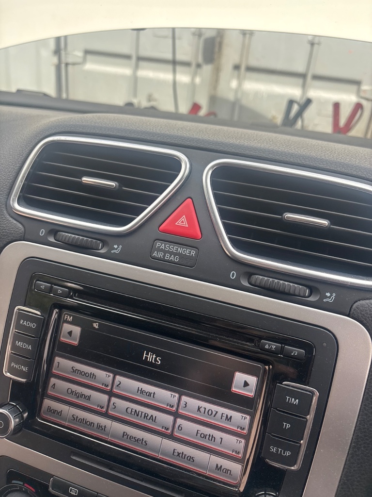 [EPE-127416] Rejilla de ventilación salpicadero VW Scirocco