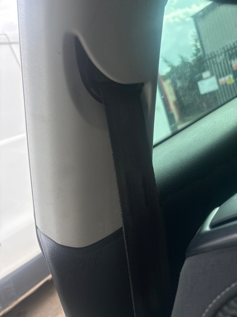 [EPE-127422] Cinturón de seguridad delantero derecho VW Scirocco