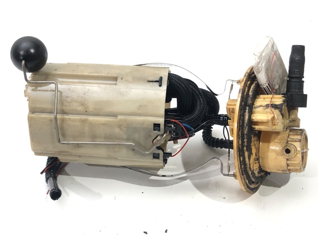 [STARK-561878] Bomba de combustible Volvo S60 I 2.4 D5 120 kW 163 CV 2001-2010