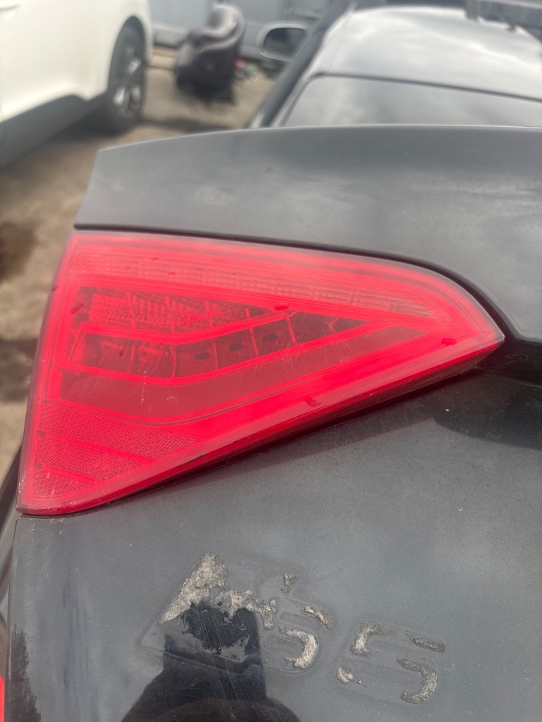 [EPE-127634] Piloto de portón trasero izquierdo Audi A5 2013