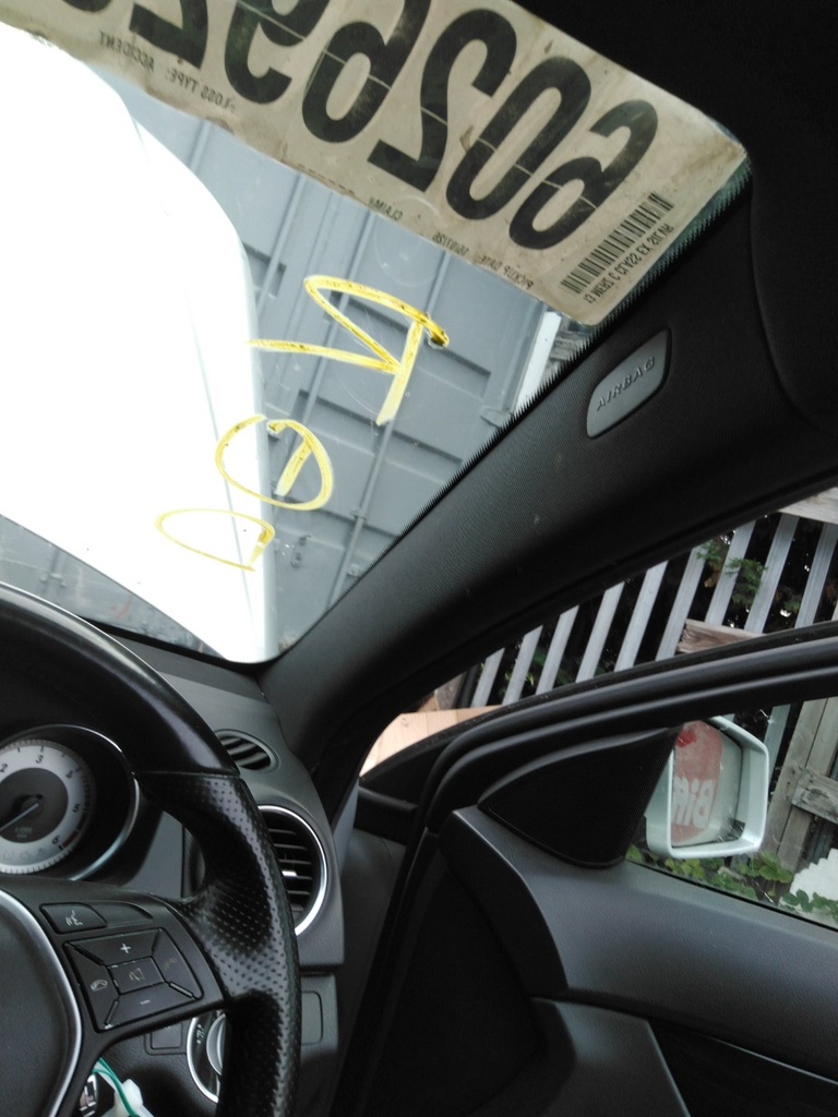 [EPE-127704] Pilar A Mercedes-Benz C-Class