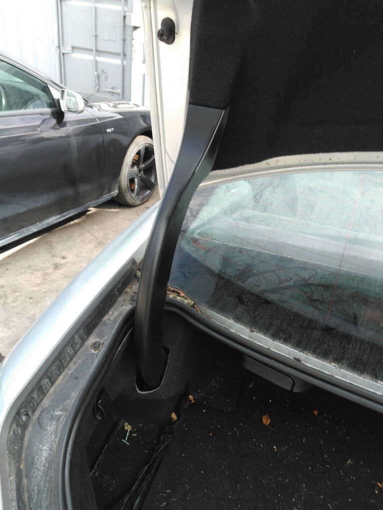 [EPE-127735] Bisagra portón trasero izquierdo Mercedes-Benz Clase C 2013