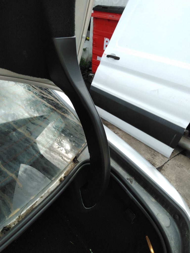 [EPE-127736] Bisagra portón trasero derecho Mercedes-Benz Clase C 2013