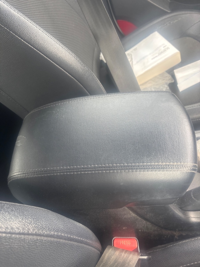 [EPE-127817] Reposabrazos de consola central Hyundai ix35 2014