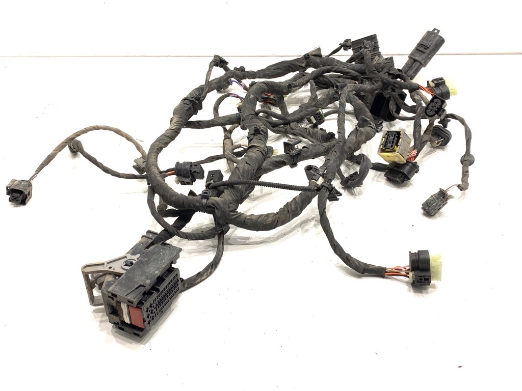 [STARK-880913] Mazo de cables de motor Mercedes-Benz eSprinter (B910) 2020-2022