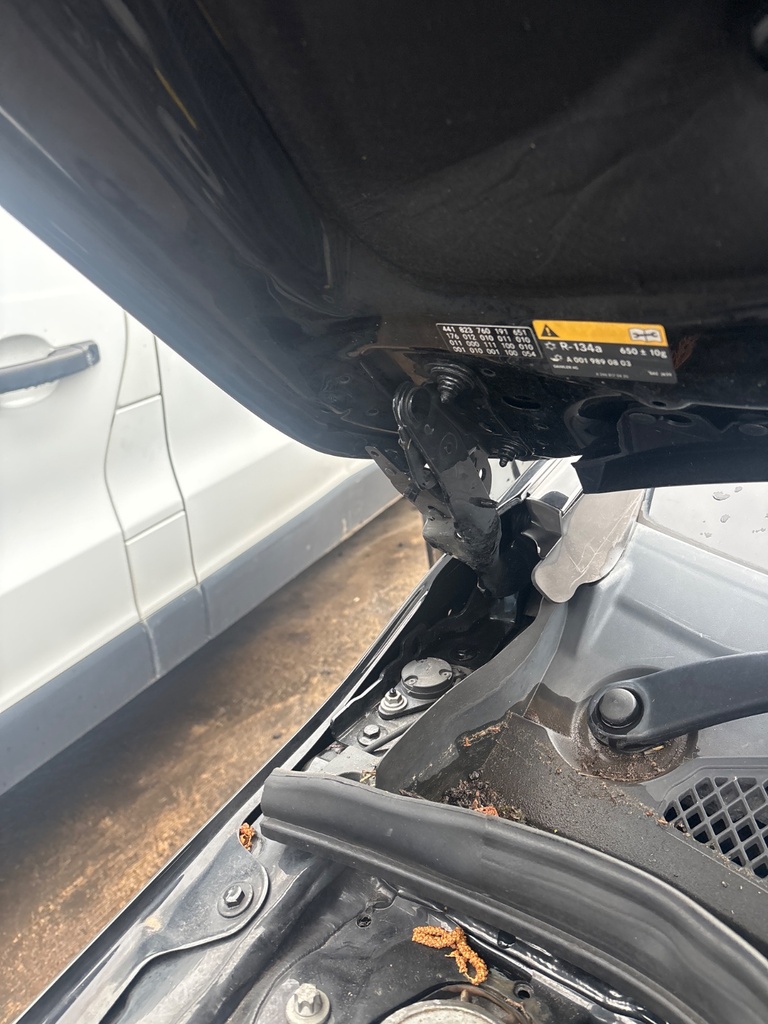 [EPE-127467] Bisagra de capó derecho Mercedes-Benz Clase A
