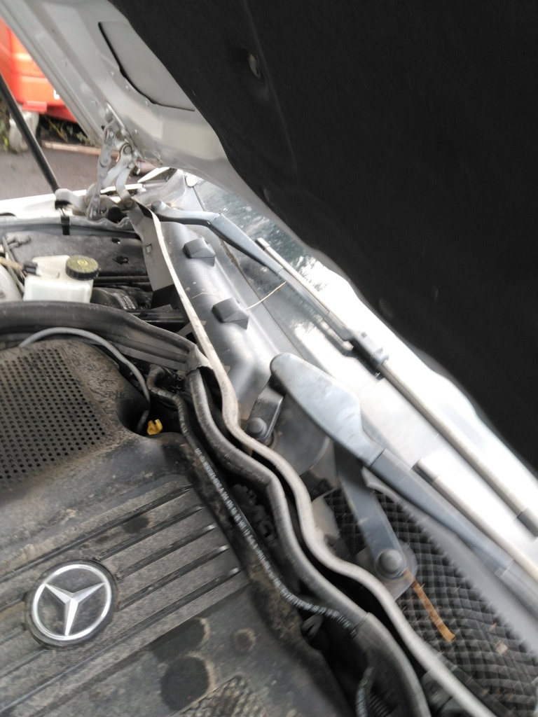 [EPE-127683] Motor y mecanismo de limpiaparabrisas delantero Mercedes-Benz Clase C