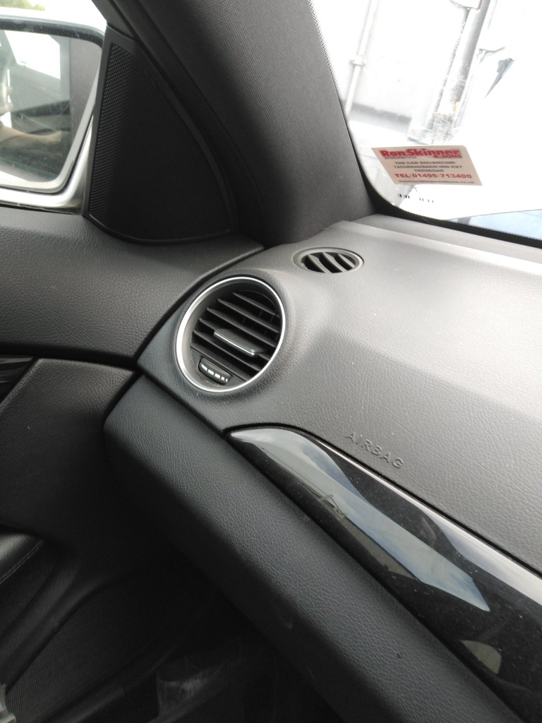 [EPE-127700] Conducto de ventilación Mercedes-Benz Clase C