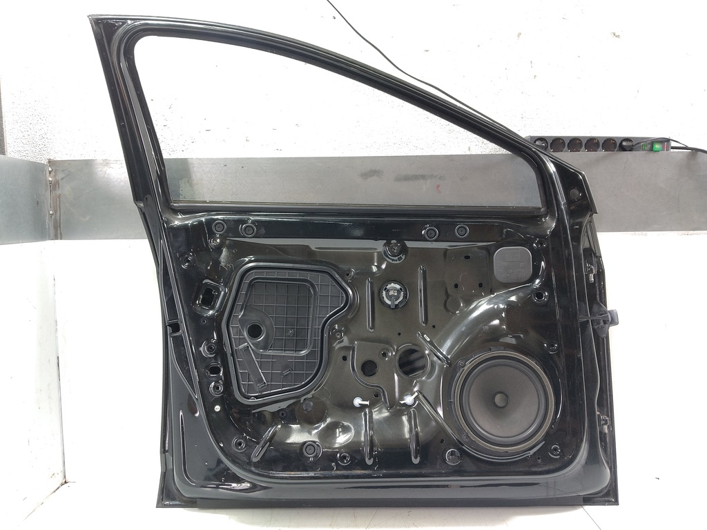 [MTD-539422] Puerta delantera izquierda Seat León 5F1