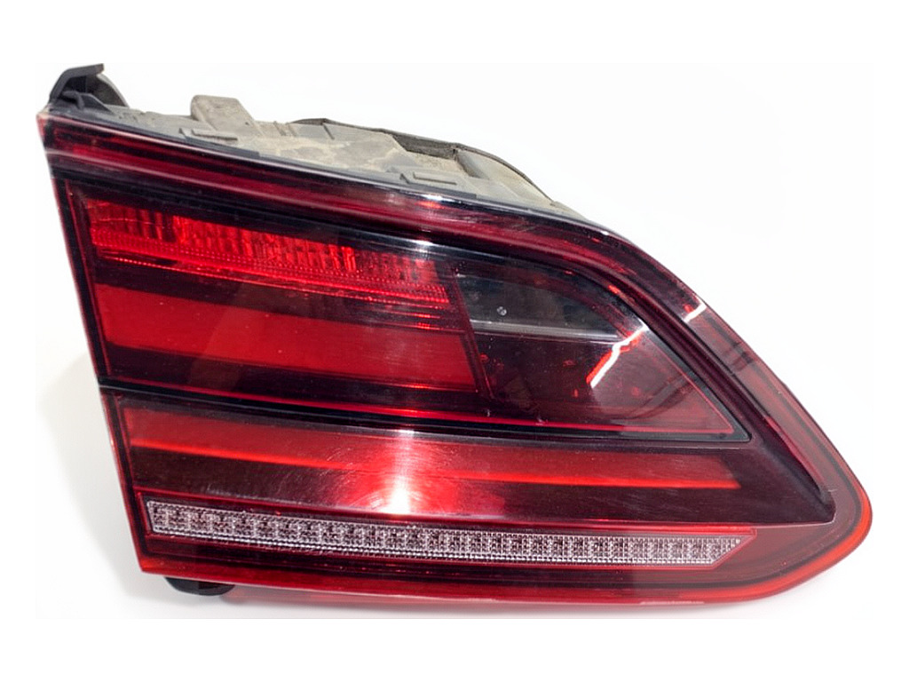 [STARK-927715] Piloto trasero izquierdo VW Arteon (3H7, 3H8) 2017-2022