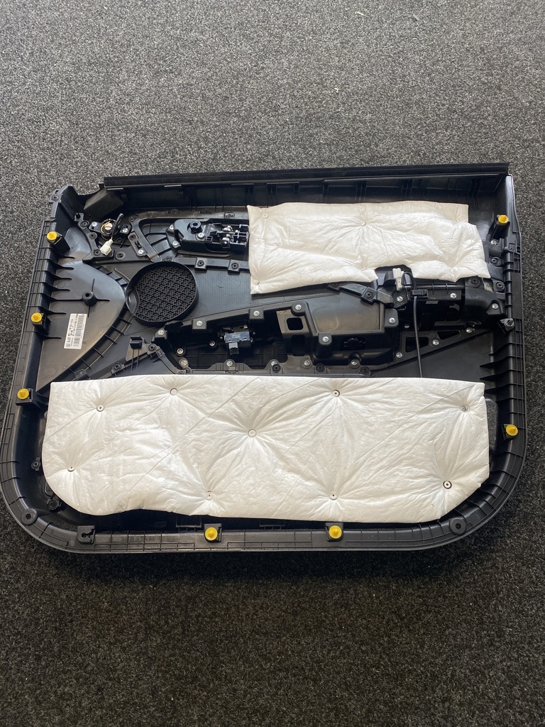 [EPE-103882] Panel interior de puerta delantera izquierda SsangYong Tivoli