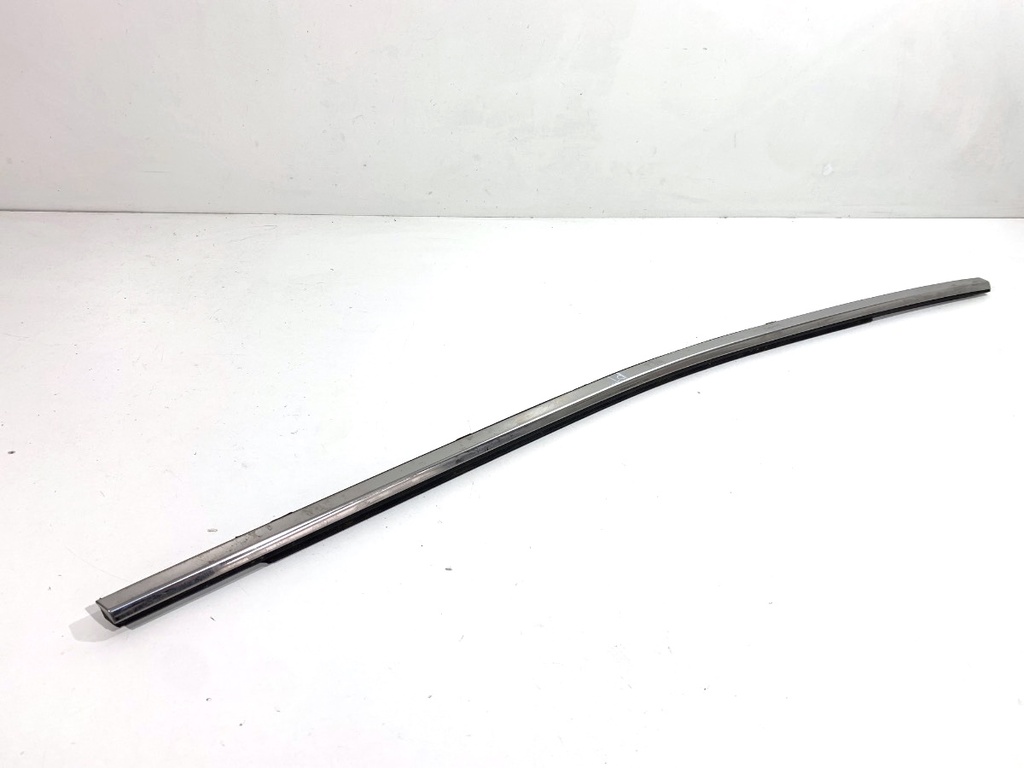 [STARK-809528] Moldura de puerta trasera derecha Renault Clio V