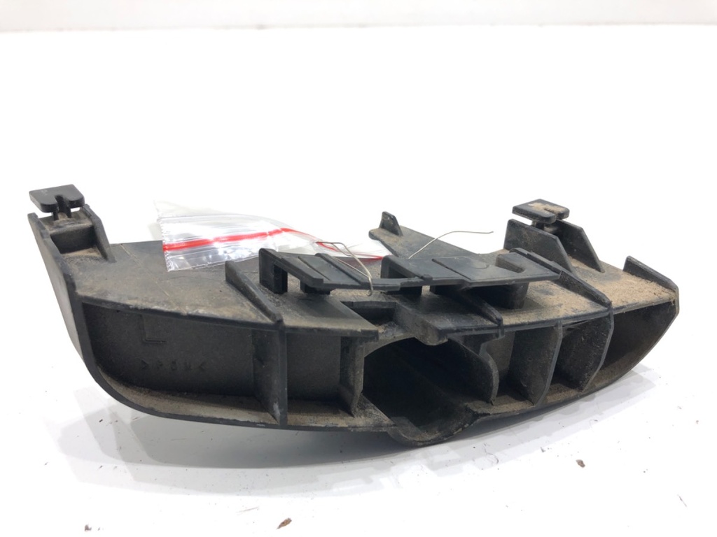 [STARK-828628] Guía de parachoques trasero izquierdo LEXUS CT (ZWA10_)