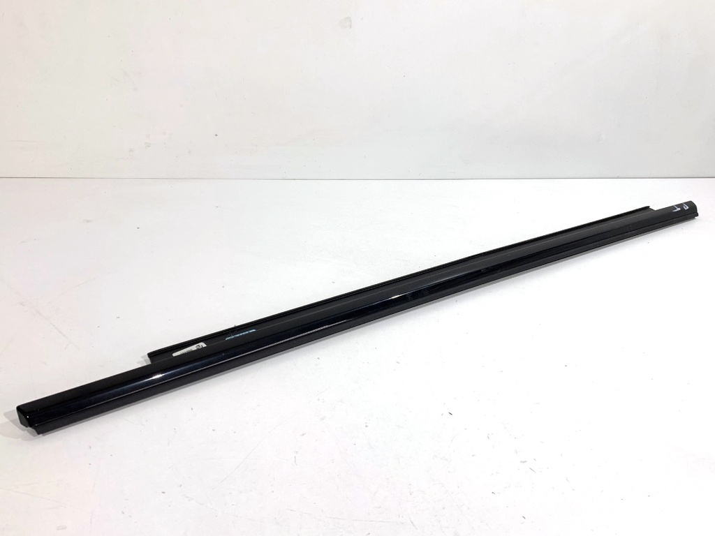 [STARK-833403] Moldura de puerta trasera derecha AUDI A7 Sportback