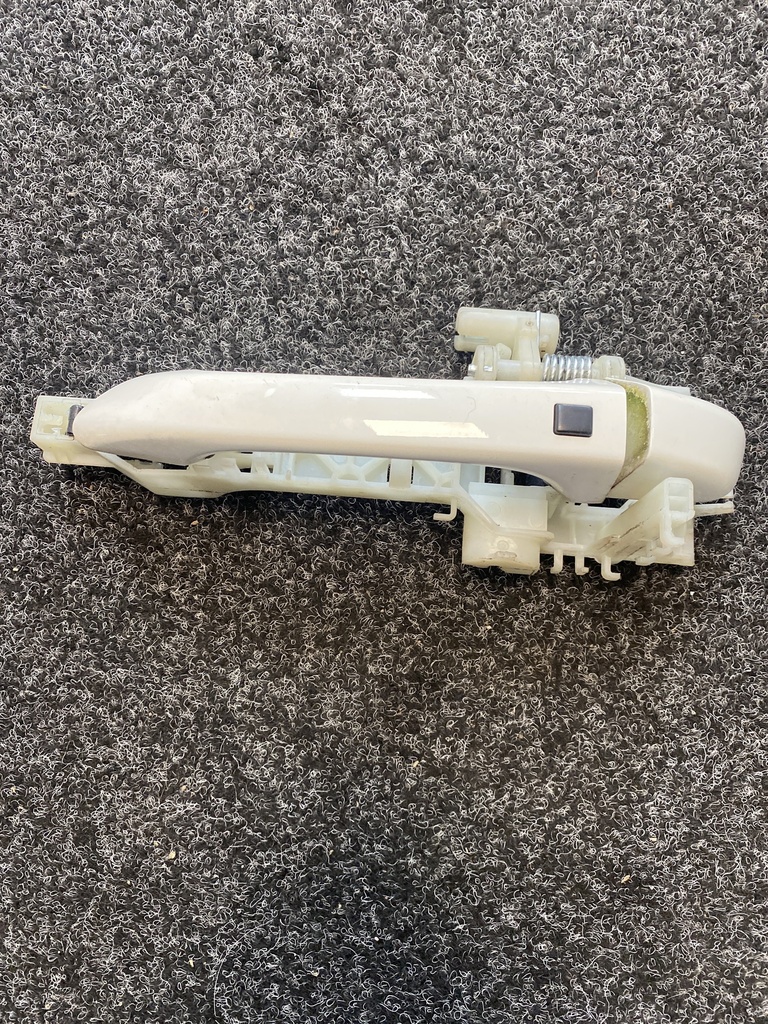 [EPE-103887] Tirador de puerta exterior delantera izquierda SsangYong Tivoli