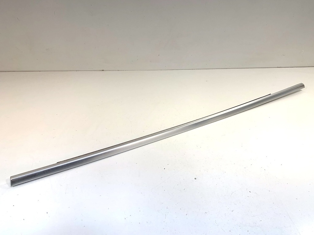 [STARK-893650] Moldura de puerta trasera izquierda Volvo XC60 I (156)
