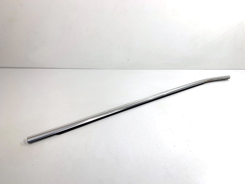 [STARK-908823] Moldura vierteaguas delantera izquierda BMW X5 (F15, F85)