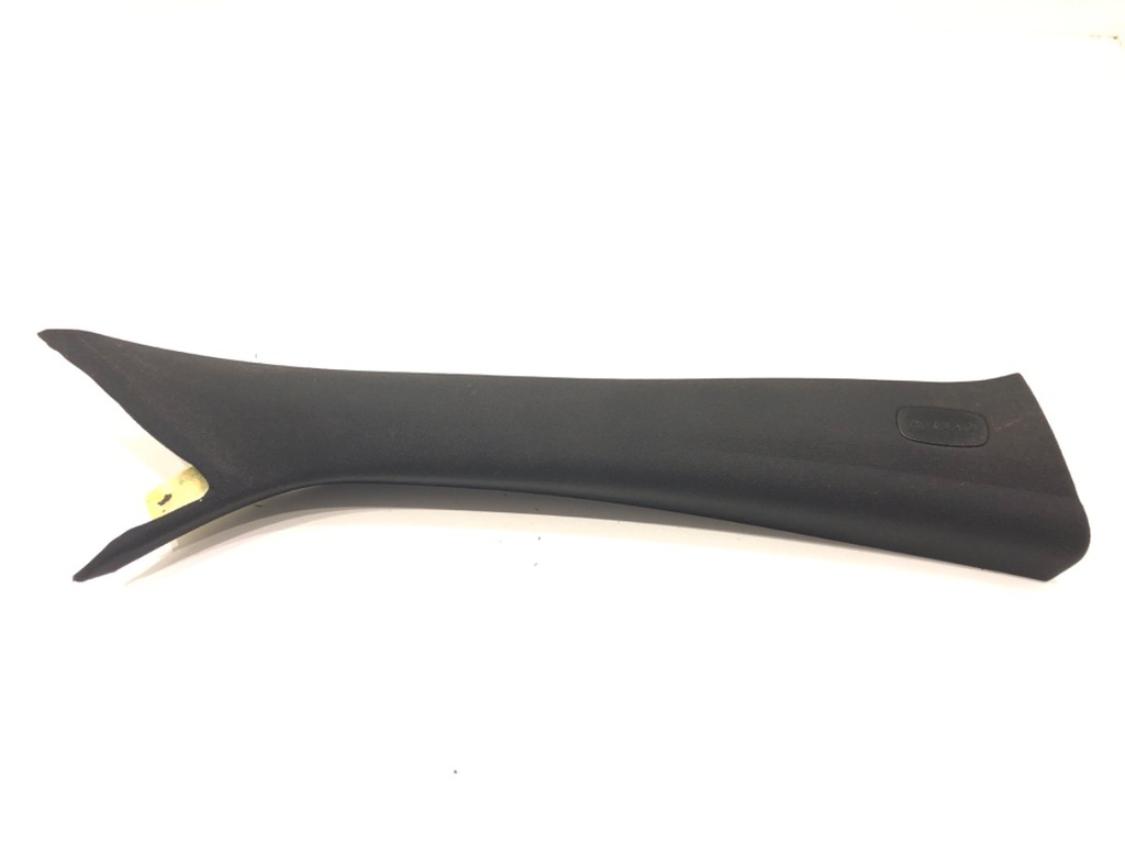 [STARK-579865] Moldura de pilar derecho Mercedes-Benz CLS C257